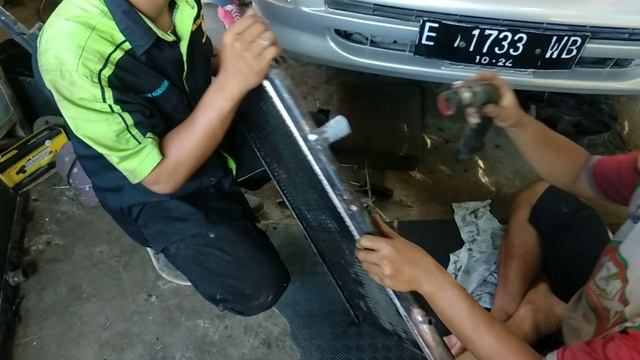 Service Radiator Mobil Great Corolla смотреть онлайн