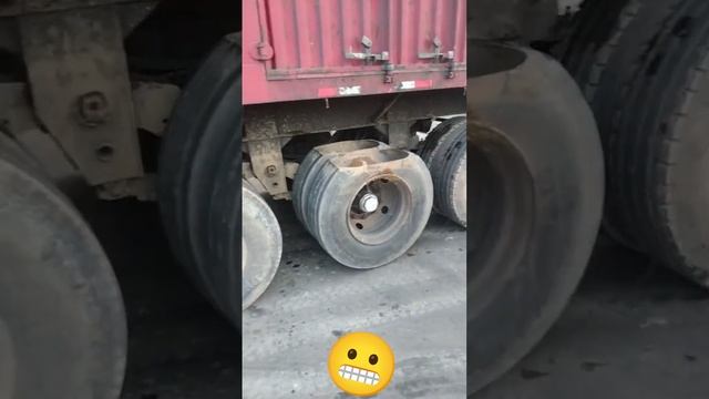 Чуток заклинило колесо.