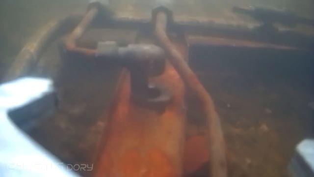 Погрузили подводный дрон на дно, чтобы достать айфон и другие жуткие находки!