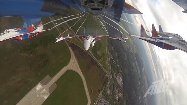 Кубинский бриллиант су27 миг29. Swifts And Russian Knights Together.  MIG-29 Ang SU-27.