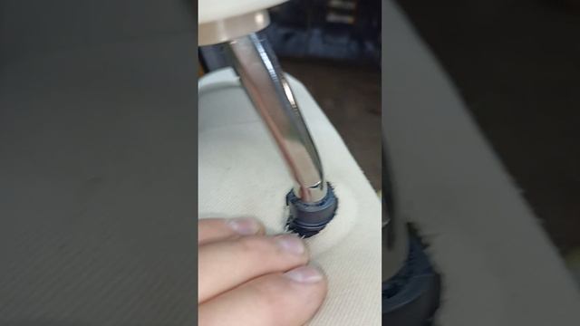 Как снять подголовник на Opel #shorts #automobile #car #opel #opelinsignia смотреть онлайн