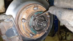 Регулировка ступичных подшипников самый простой способ