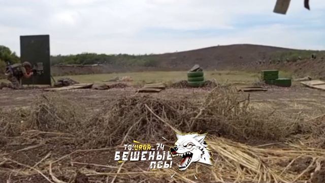 ⚡️СВО 18+ На полигоне наш боец с позывным "Ява" отрабатывает стрельбу из пулемета смотреть онлайн