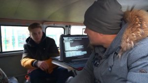 Сделали секретный штаб из буханки, чтобы найти реактивную восьмерку!