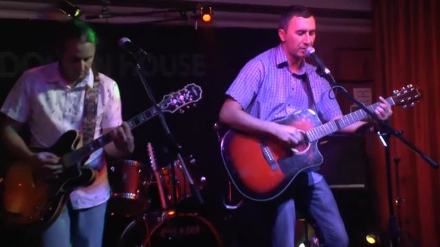 ЛетаСфера - "Вали на работу уже" (cover Offspring). Концерт в Doolin House Pub, 23.09.2015 смотреть онлайн