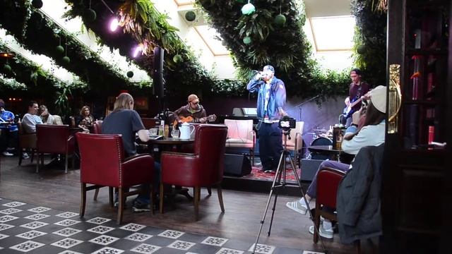 Презентация книги «Хип хоп под покровом» смотреть онлайн