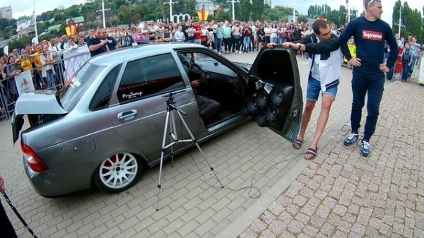 ГРОМКАЯ Лада Приора | БИТВА ФРОНТОВ | LFest соревнования по АВТОЗВУКУ