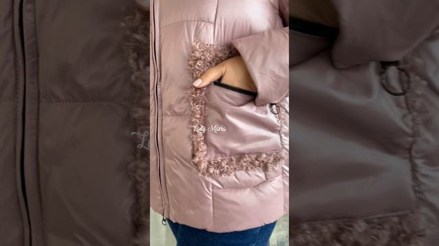 Куртка с капюшоном с меховой отделкой смотреть онлайн