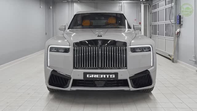 Rolls-Royce Cullinan Black Badge 2025 смотреть онлайн