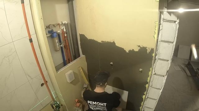УКЛАДКА КЕРАМОГРАНИТА 60на60 В САНУЗЛЕ #ремонтсанузла #керамогранит смотреть онлайн