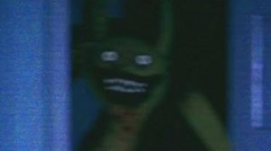 я застрял на хате с бесами...