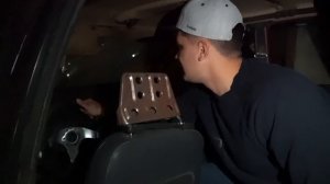 Купили подвал бандитов на аукционе за 200 тысяч рублей, а там тачка...