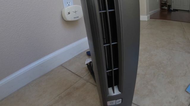 Lasko 4000 Air Stik Ultra-Slim Oscillating Fan Unboxing Review смотреть онлайн