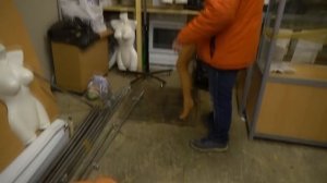 Купили на аукционе жуткий гараж ПСИХОПАТА, а там...