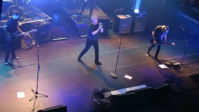 The Offspring - Dividing by Zero + Slim Pickens (live at Brussels 2012) смотреть онлайн