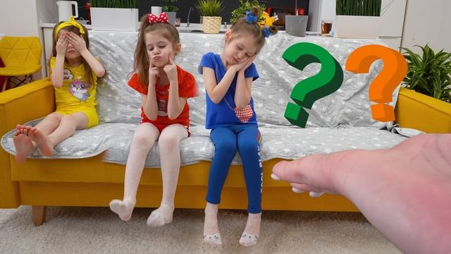 Eva is learning colors with friends | Eva Bravo Play смотреть онлайн