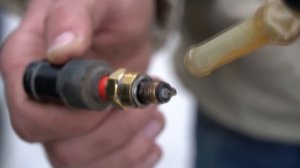 Стажер попал в беду на мопеде с аукциона! Спасаем его на буханке!