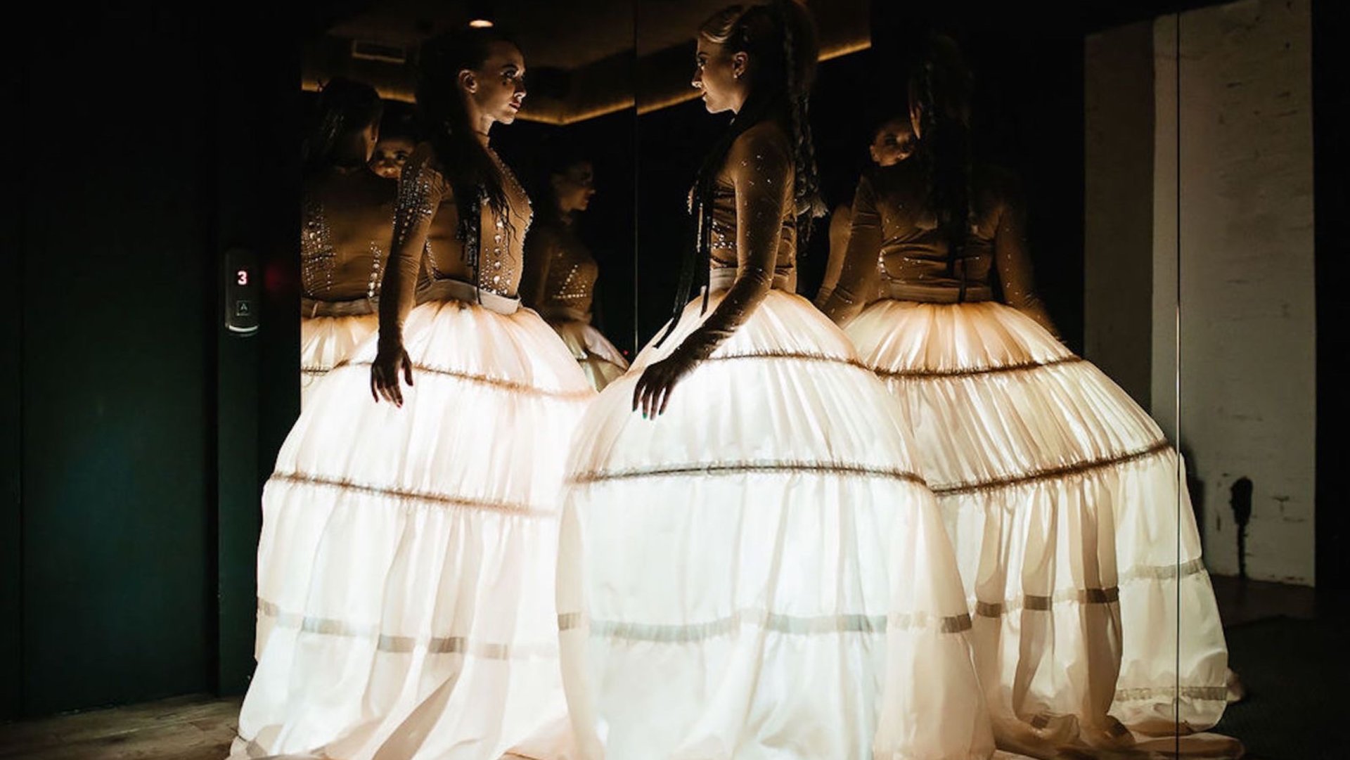 4 Кинетические воздушные юбки Феникс Эстель 2020