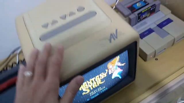 Especial Mini TV Gamer 10 Polegadas SEMP 1022 AV E Outras (Não Compre Sem Ver) 10W-U30 107E6B 102