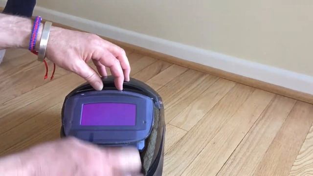 Speedglas auto darkening welding helmet lens module removal and battery replacement смотреть онлайн