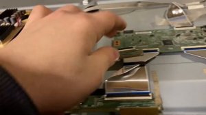 PHILIPS 58PUS8505/60 не изображения, подсветка есть.