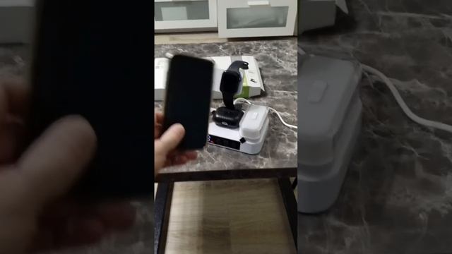 Беспроводная зарядка для Apple Iphone 3-в-1 30Вт, наушники Air Pods и часы Apple Watch #обзор смотреть онлайн