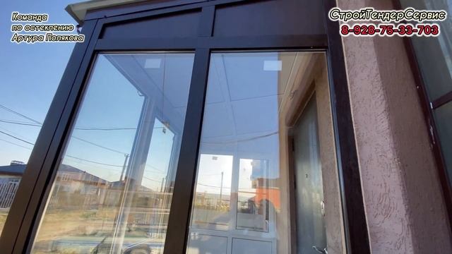 Тамбур с крышей.