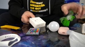 Купили 55 потерянных посылок с почты, а там АЙФОНЫ!