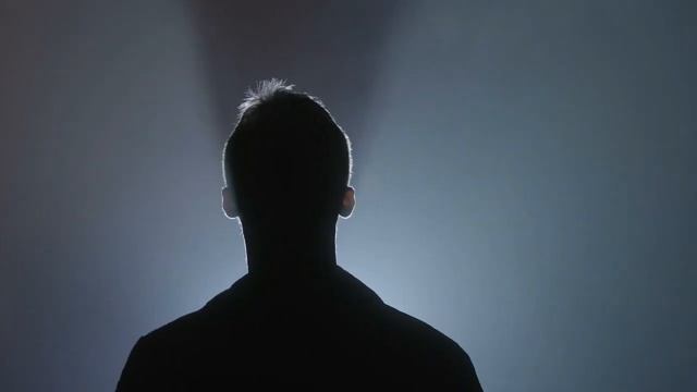 Man Walks 20 Miles To Work Until One Day Cop Follows Him And Sees WhyMan Walks 20 Miles To Work Unt смотреть онлайн