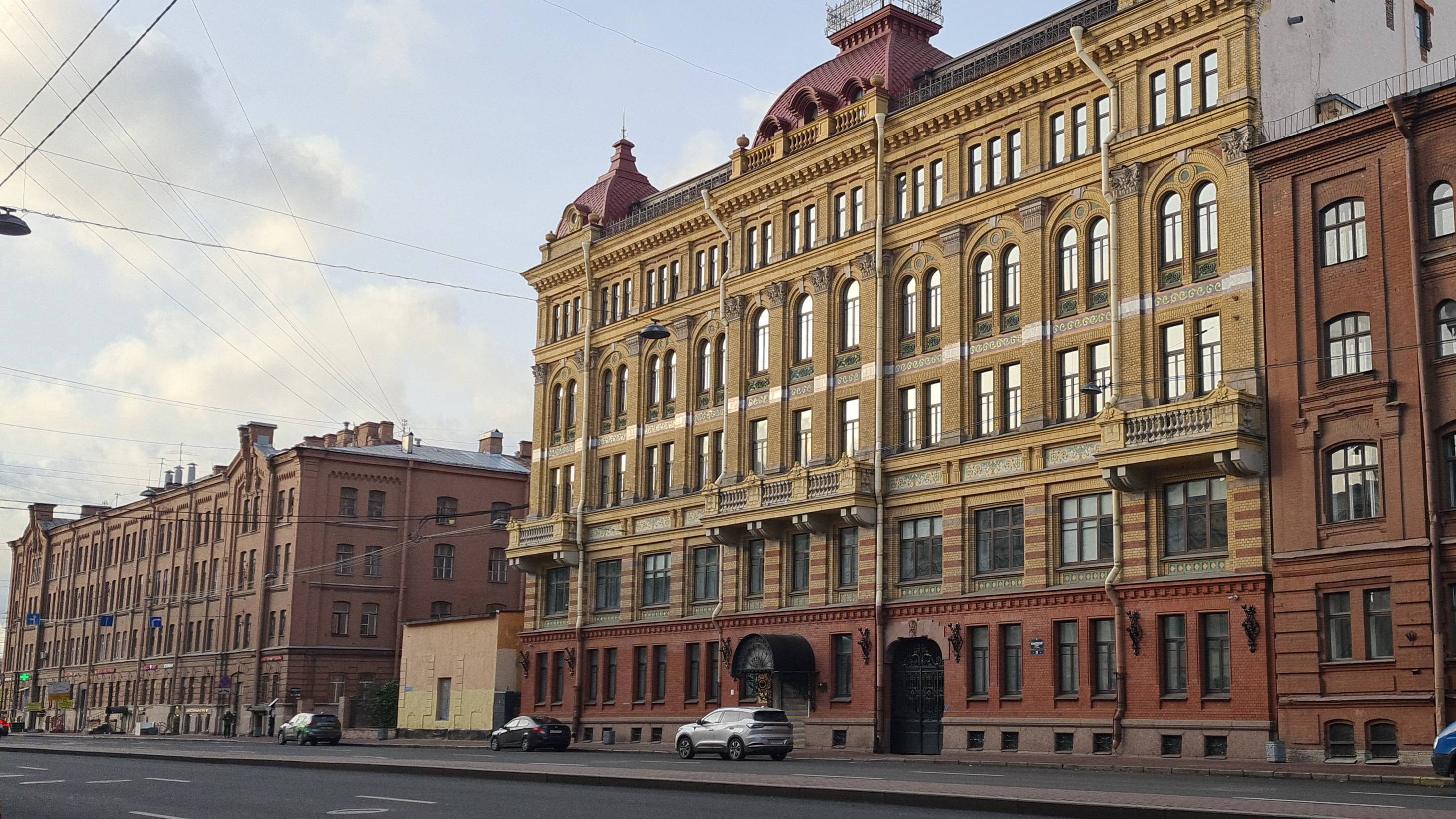 Санкт-Петербург. Гуляем возле станции метро Технологический институт. смотреть онлайн