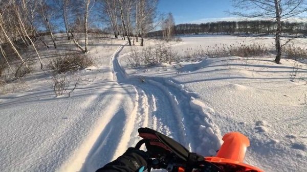 Сноубайк KTM тест камеры GoPro 11 в солнечный день