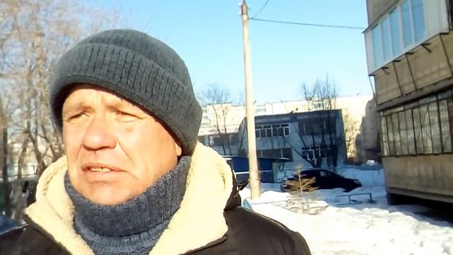 Сегодняшнее интервью со случайным прохожим на с/западе Че. смотреть онлайн