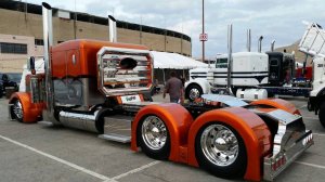 Выставка в Штате Кентукки. Все для фур, грузовиков. Часть 2. Mid America Truck Show