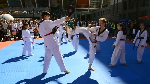 Олімпійський день у Києві 3 червня 2017 року смотреть онлайн