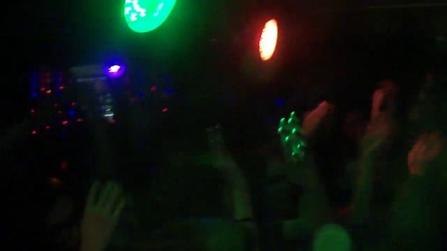Ник Черников Band - Стены (Live In Saratov 19.11.15) смотреть онлайн