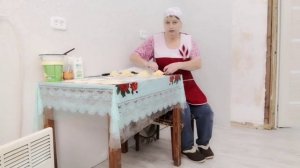 Занялась выпечкой. Всё забыла, вспоминаю как это делается.