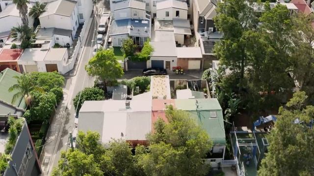 An Architect’s Own Tiny Home That Is Only 3 Metres Wide (House Tour) смотреть онлайн