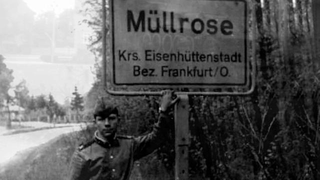 ЮНОСТИ В СОЛДАТСКОЙ ШИНЕЛИ ПОСВЯЩАЕТСЯ смотреть онлайн