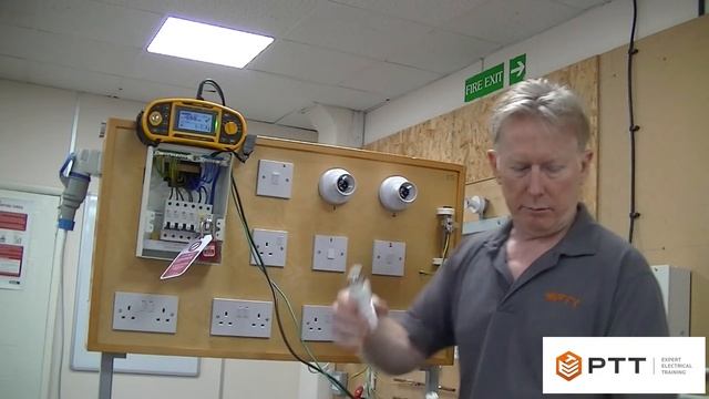 Insulation Resistance Test On a Single Phase Board | PTT смотреть онлайн