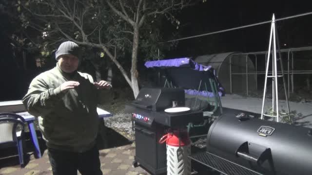 МОРСКОЙ ОКУНЬ ГОРЯЧЕГО КОПЧЕНИЯ НА СМОКЕРЕ OKLAHOMA JOE И ГАЗОВОМ ГРИЛЕ PRIMELINER!) смотреть онлайн