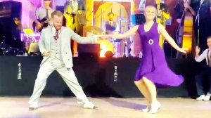 Песня Потерялись мы с тобой, потерялись! Танцы