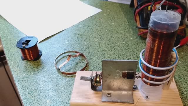 Как сделать и настроить качер Бровина на транзисторе 13009 смотреть онлайн