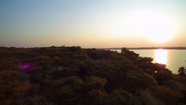 Mazvikadei Banket , Zambezi Escarpment , Ewanrigg Botanical Garden Zimbabwe Yuneec q500 4k drone. смотреть онлайн