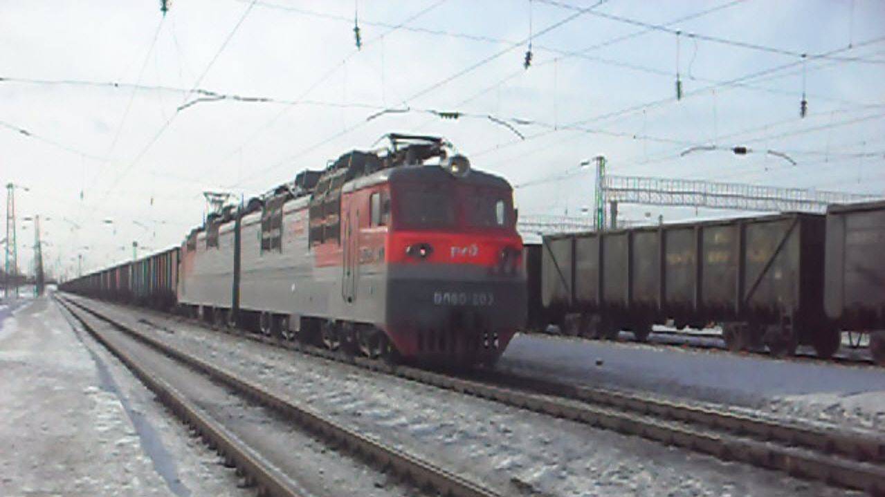 Электровоз ВЛ80С-203