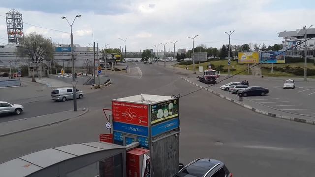 Улицы Днепра во время карантина. 28.04.20г. смотреть онлайн