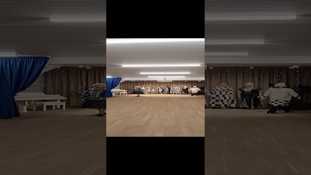 20230908_141005.mp4 Коллекция "Черно- белое кино" дизайнер Надежда Кравчук. смотреть онлайн