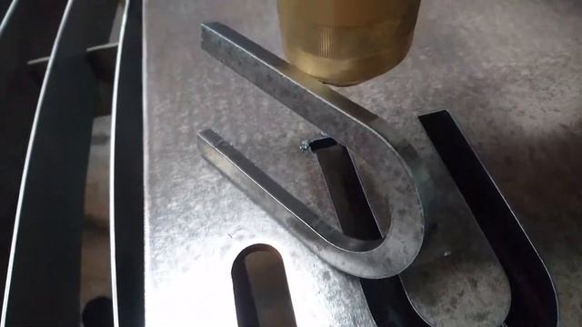 Messer Griesheim Cut Sample with Hypertherm HPR130 Plasma смотреть онлайн