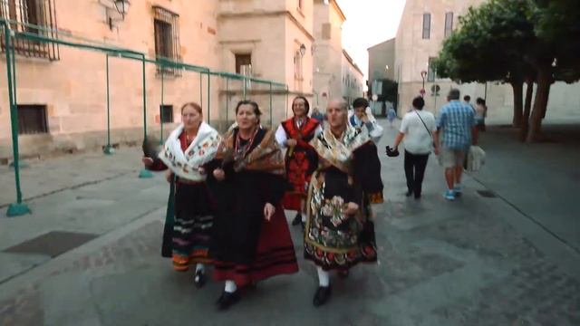 Zamora. Calle de Ramos Carrión. Zamoranita смотреть онлайн