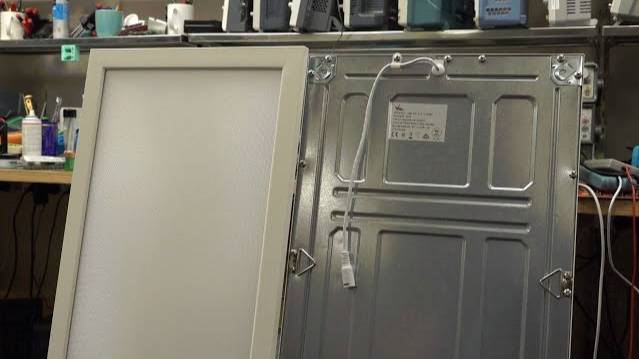 EEVblog #1303 - New Lab LED Panels смотреть онлайн