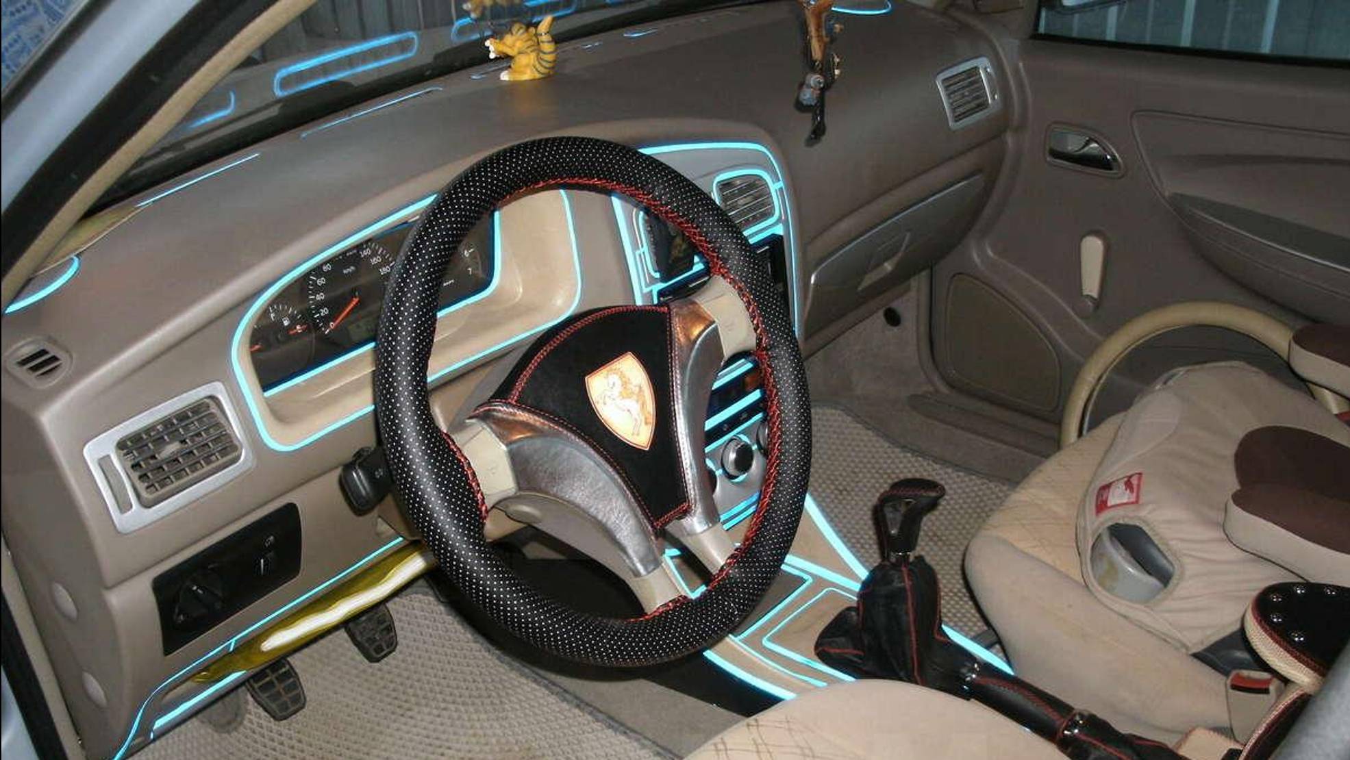 Перетяжка салона в змеиную кожу_ на Вортекс Корда. смотреть онлайн